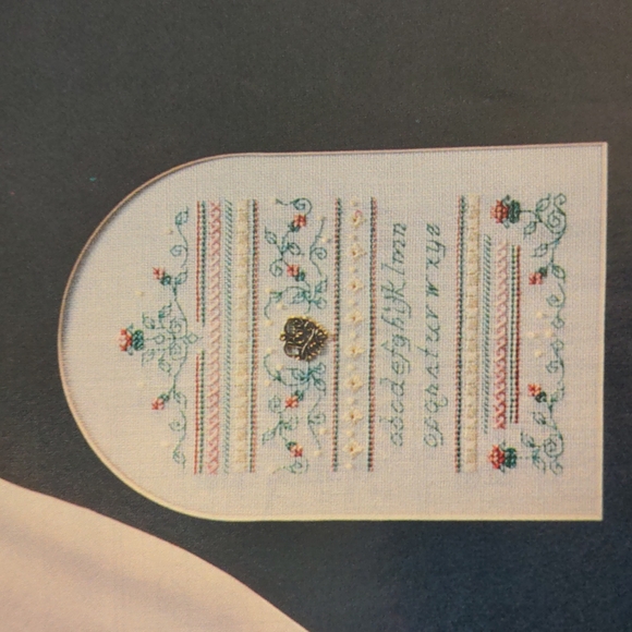 Just CrossStitch Magazine June 1997 - Picture 11 of 14